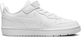 Freizeit- / Leinenschuhe NIKE