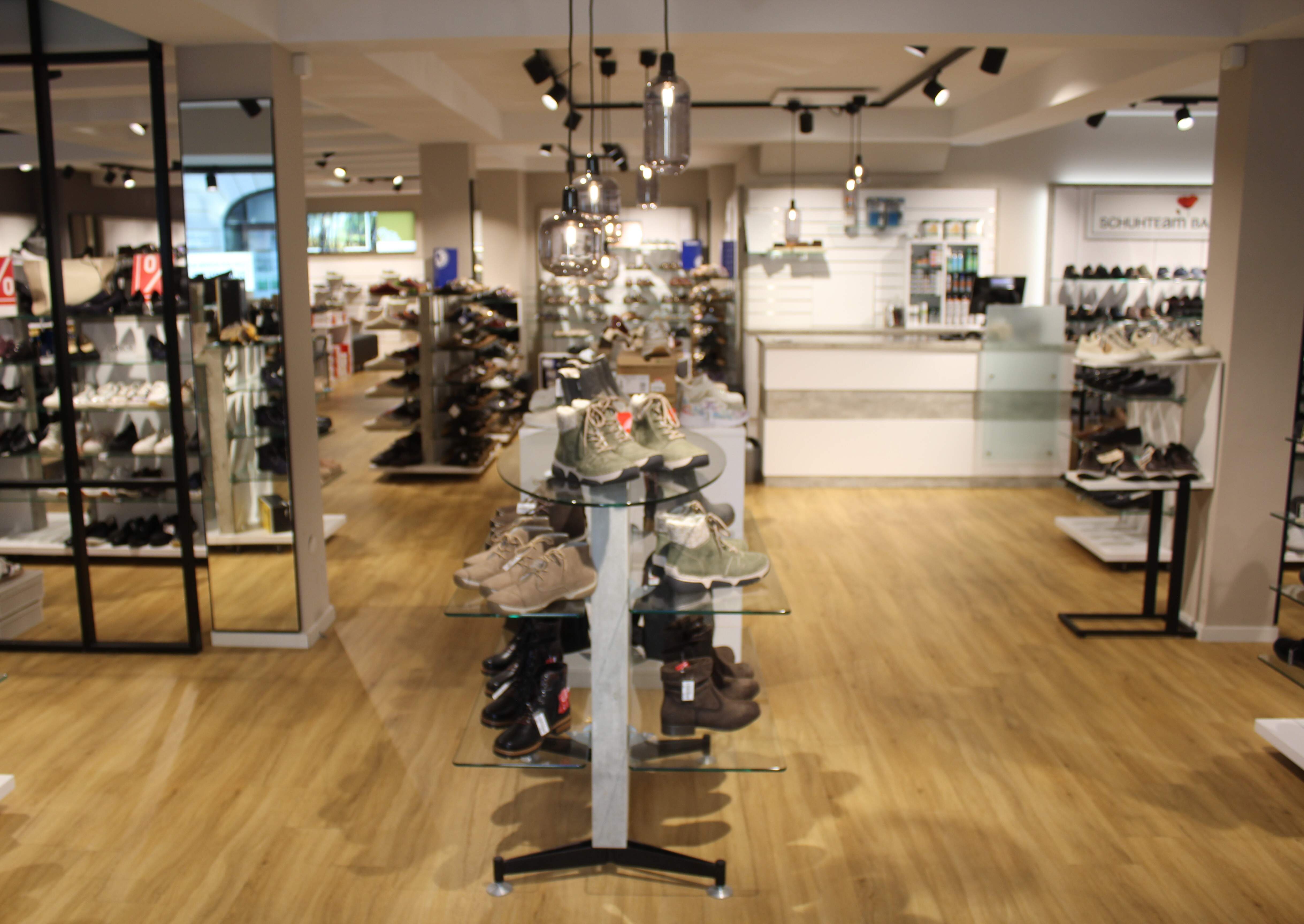 Innenansicht Schuhteam am Bachplatz