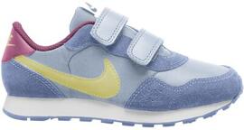 Freizeit- / Leinenschuhe NIKE