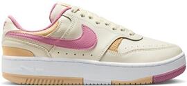 Freizeit- / Leinenschuhe NIKE