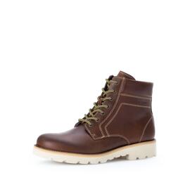 Schnürboots Pius Gabor