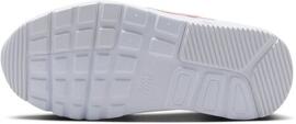 Freizeit- / Leinenschuhe NIKE