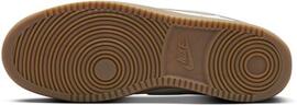 Freizeit- / Leinenschuhe NIKE
