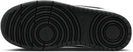 Freizeit- / Leinenschuhe NIKE