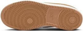 Freizeit- / Leinenschuhe NIKE