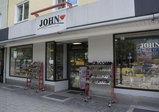 Schuh-John (Burghausen)