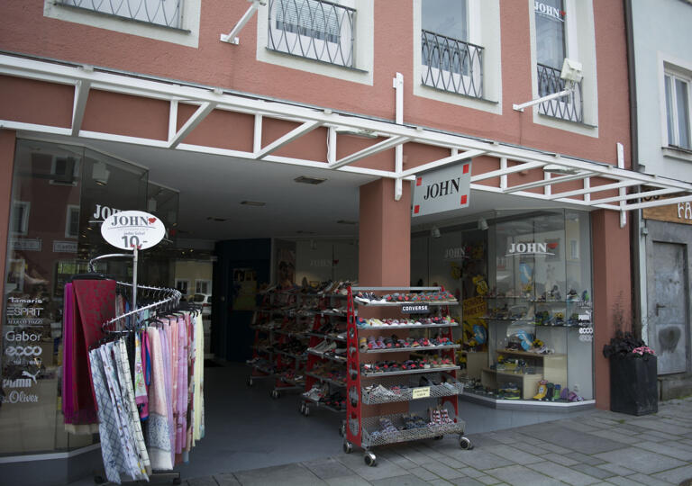 Schuh-John (Neuötting) Neuötting
