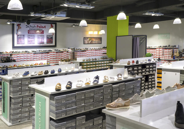 Schuh Palast (Voerde) Voerde