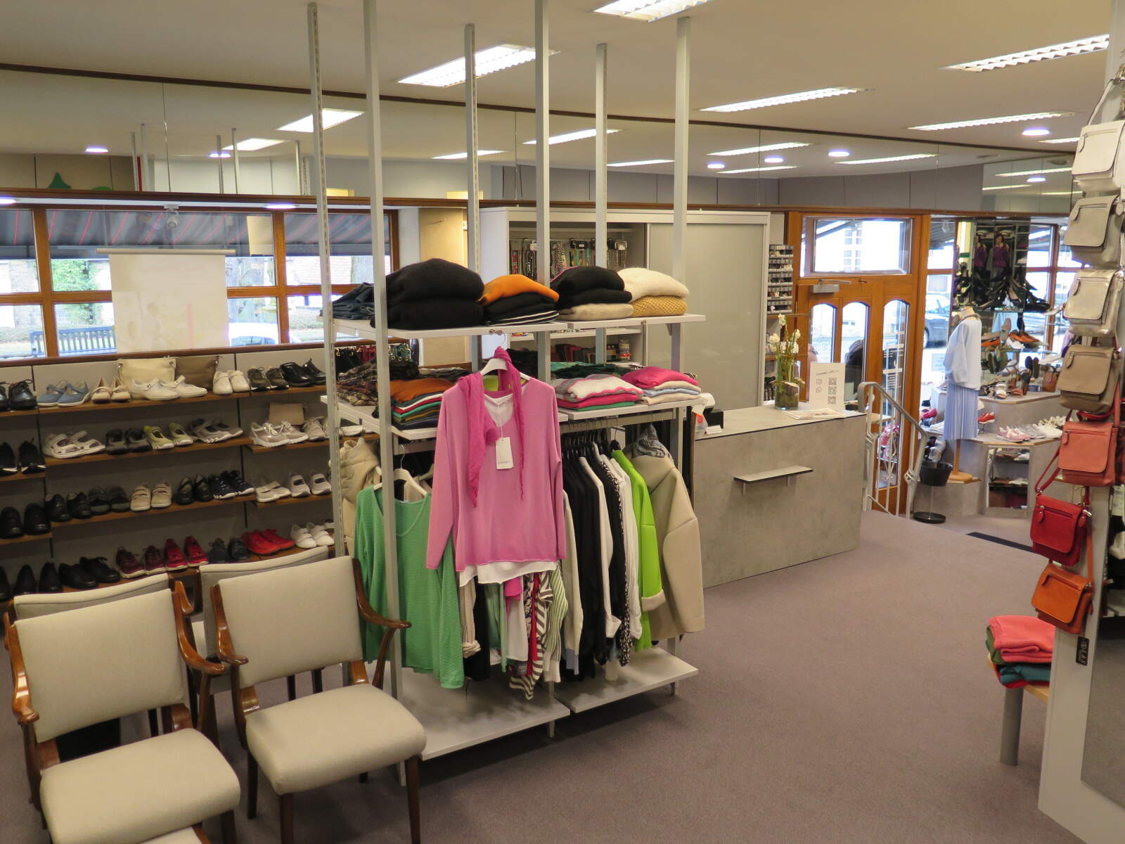 Schuhhaus Reineke (Nieheim) Nieheim