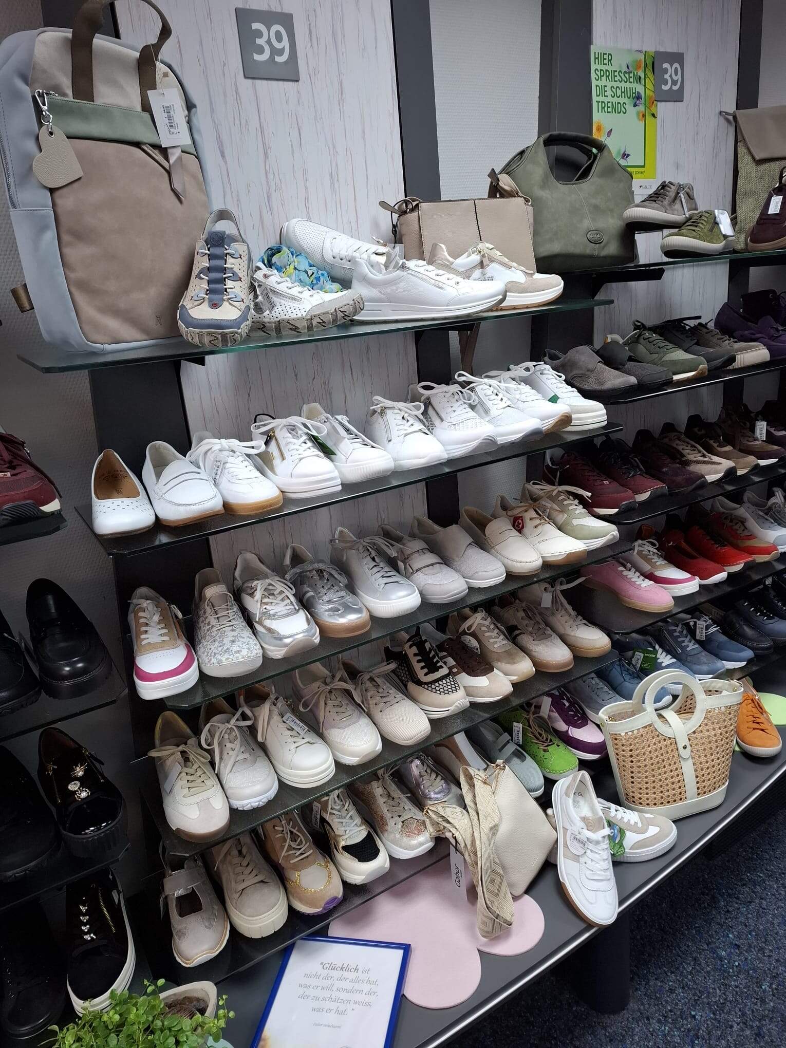 Pia's Schuhecke (Elz) Elz