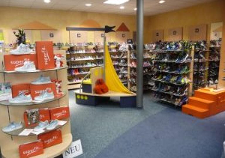 Schuhhaus Föller Königsbach-Stein