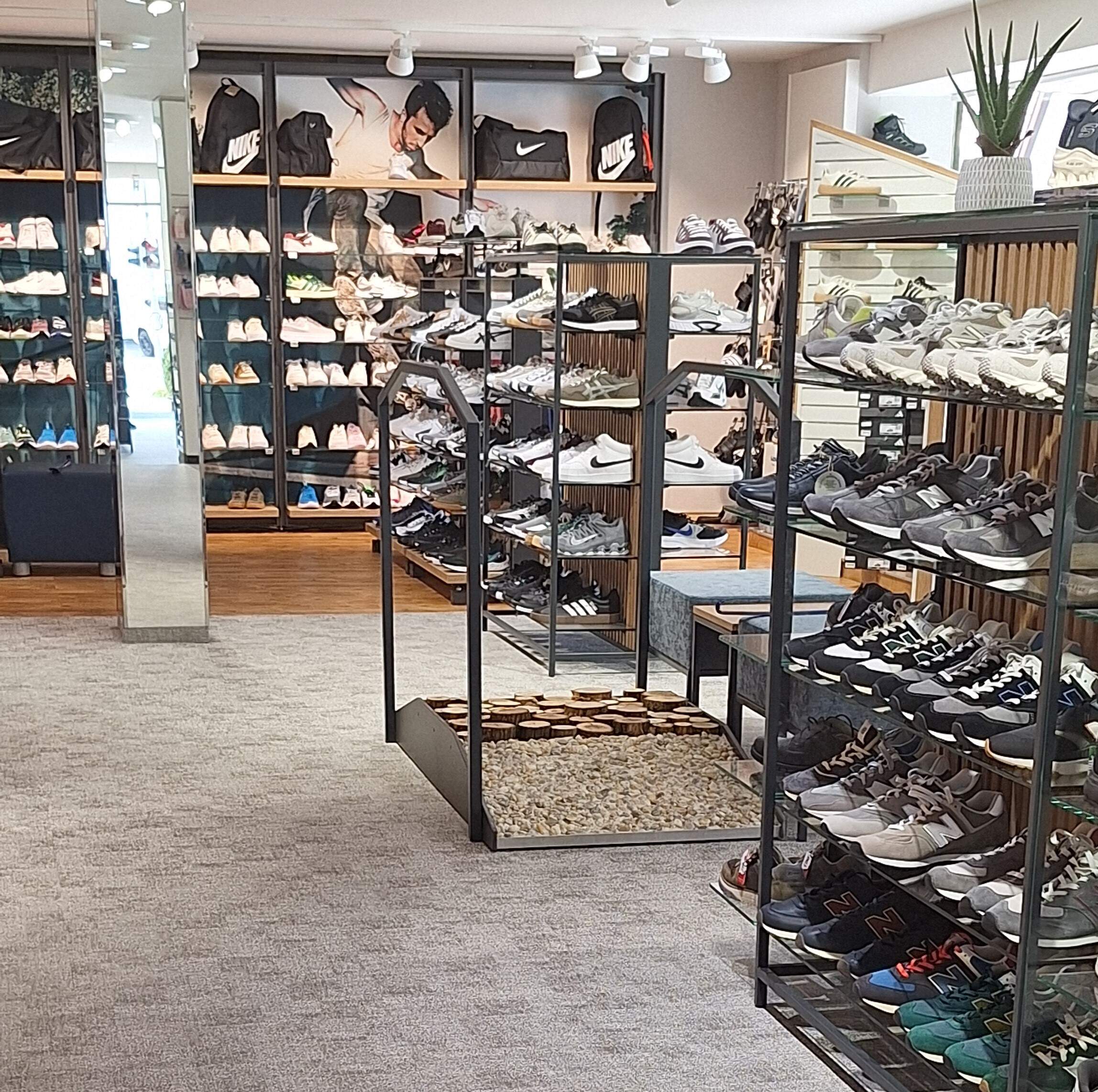 HOLZER Schuhe Ubstadt-Weiher