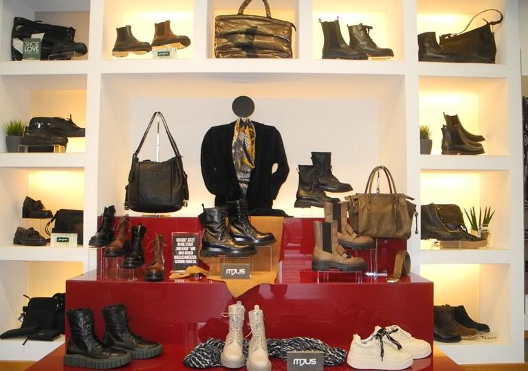 Schuh Heller Schmallen