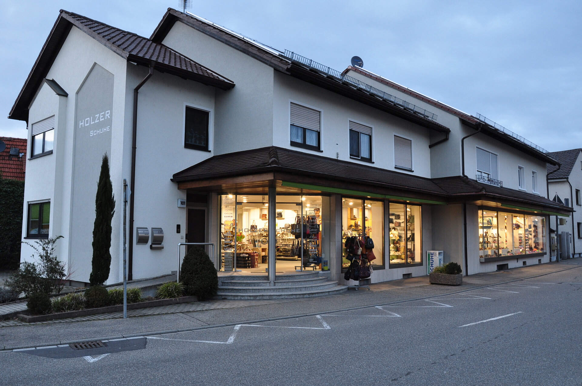 HOLZER Schuhe Ubstadt-Weiher