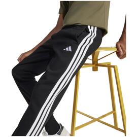 Hosen adidas