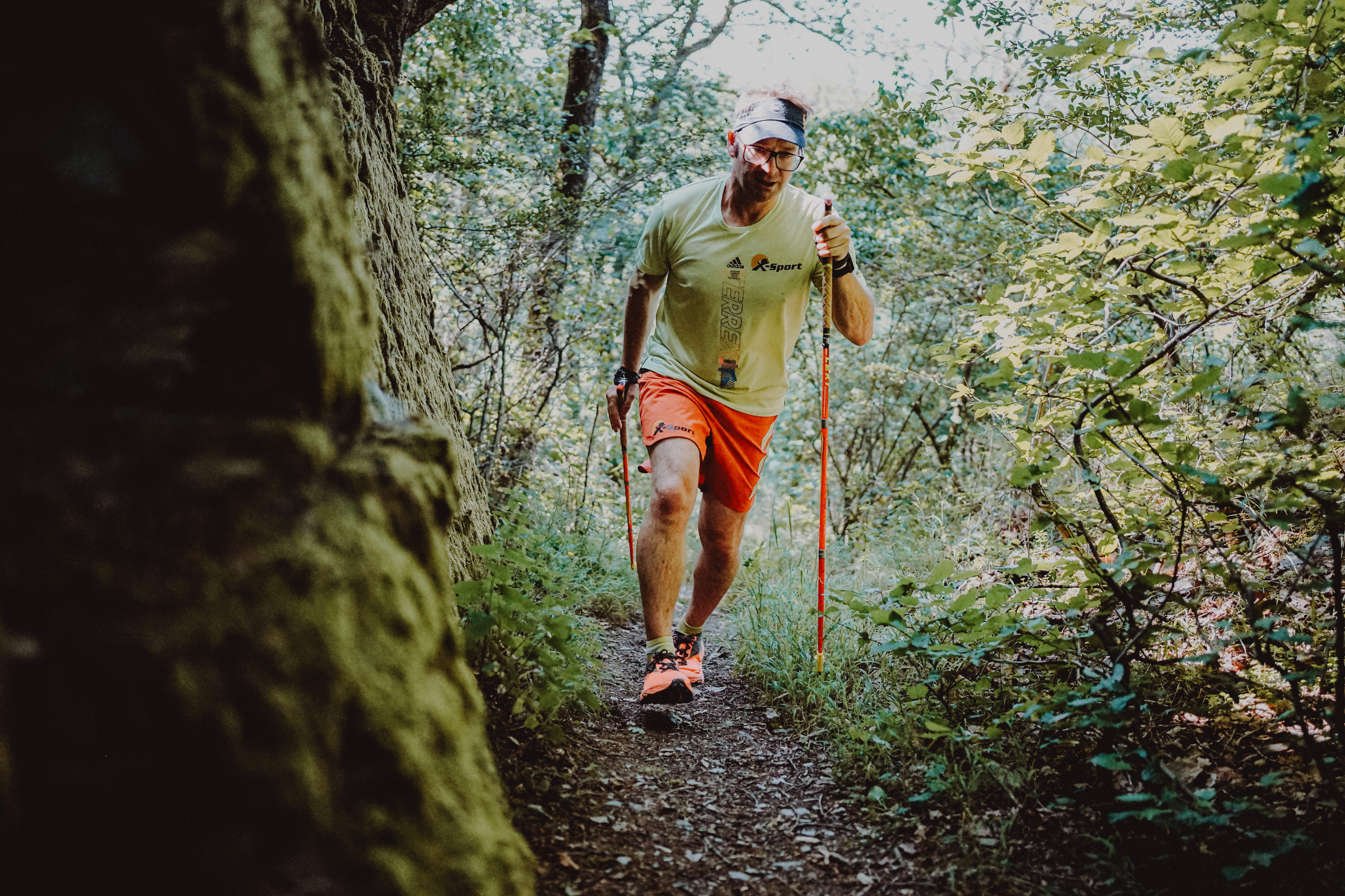 Diagonalschritt Trailrunning